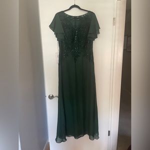 NWT Emerald Green Mother of the Bride Gown